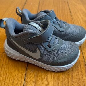 Nike Kids Gray and White Sneakers